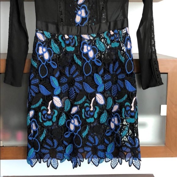 Dress - Picture 3 of 8